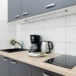 Comfortable For 3 People With Parking In By Renters Kołobrzeg