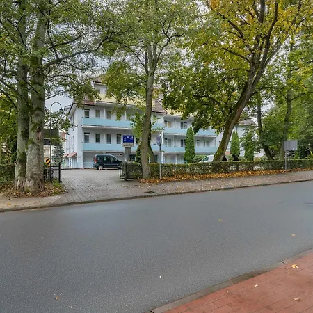 Apartment Comfortable For 3 People With Parking In Kolobrzeg By Renters Radzikowo