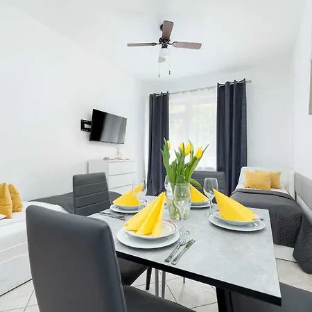 Comfortable For 3 People With Parking In By Renters 公寓 科沃布热格