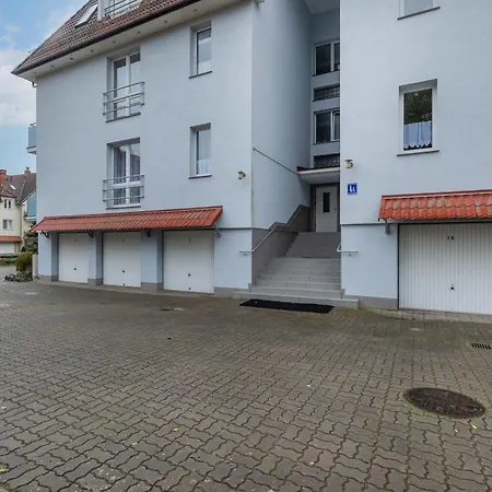 Comfortable For 3 People With Parking In Kolobrzeg By Renters Apartment *